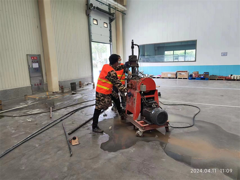 广饶厂房地面下沉塌陷注浆加固施工
